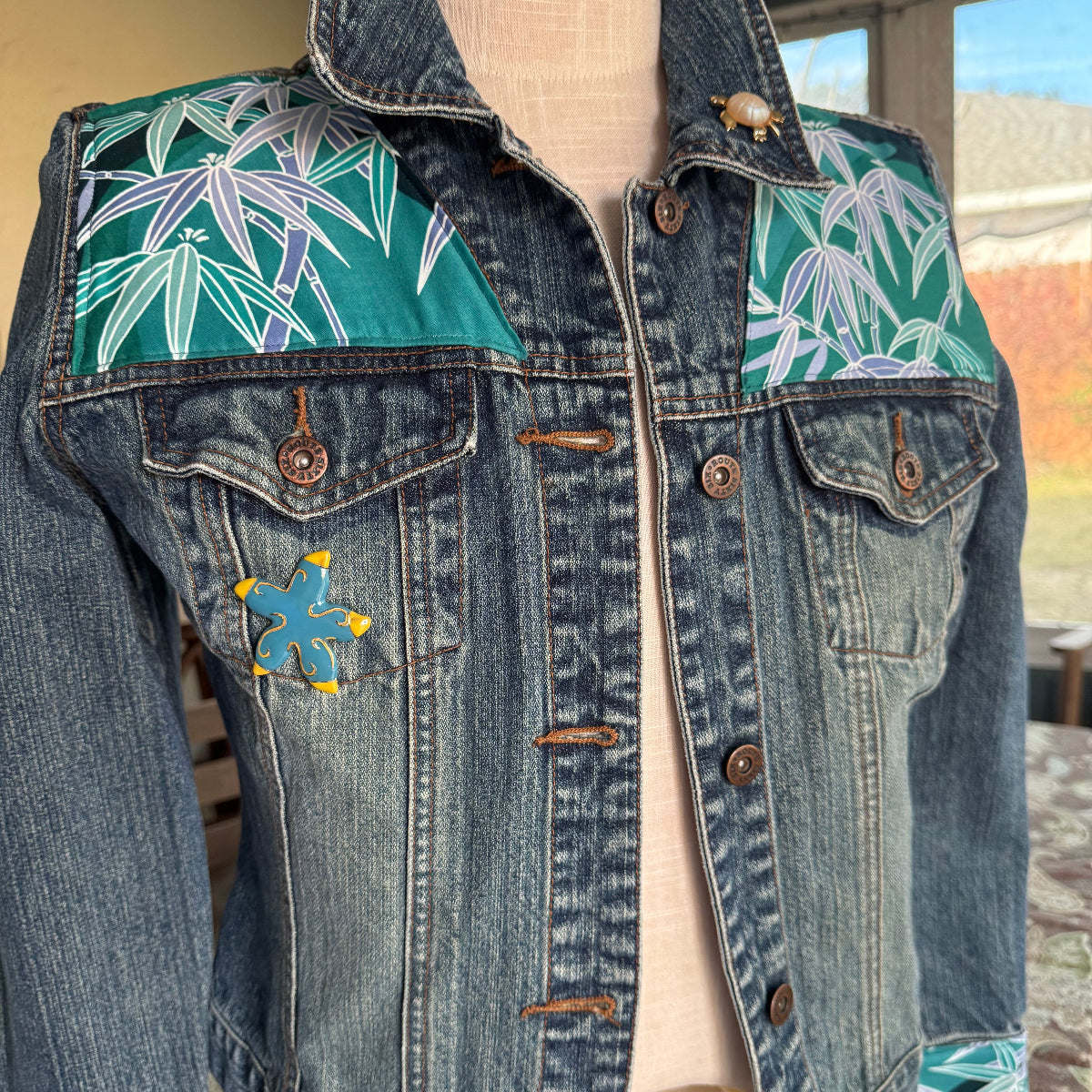 09 Denim Jacket (L)