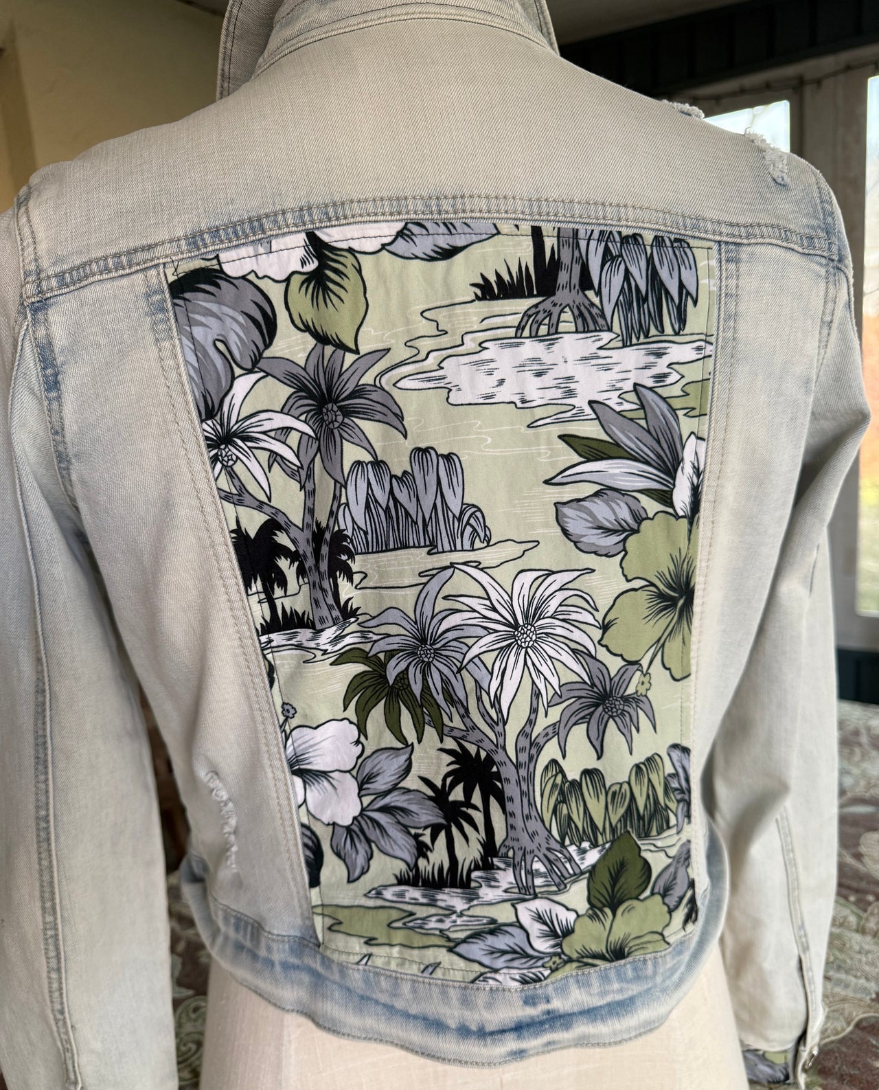 027 Denim Jacket (L)