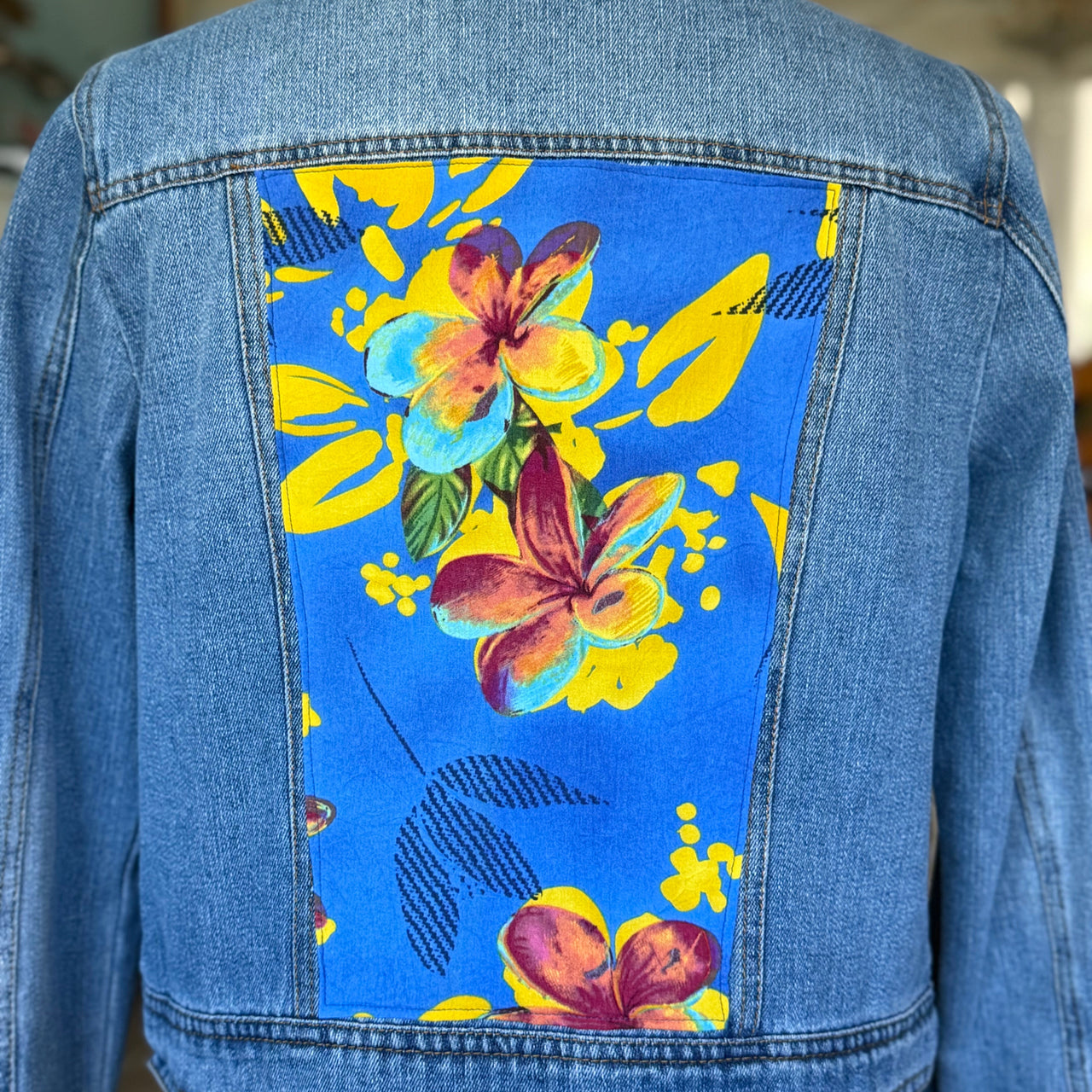 032 Denim Jacket (L)
