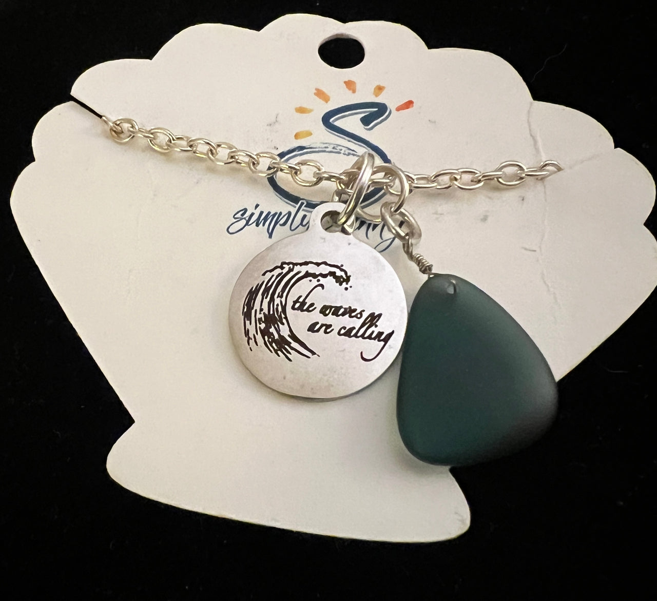The Waves are Calling, Necklace