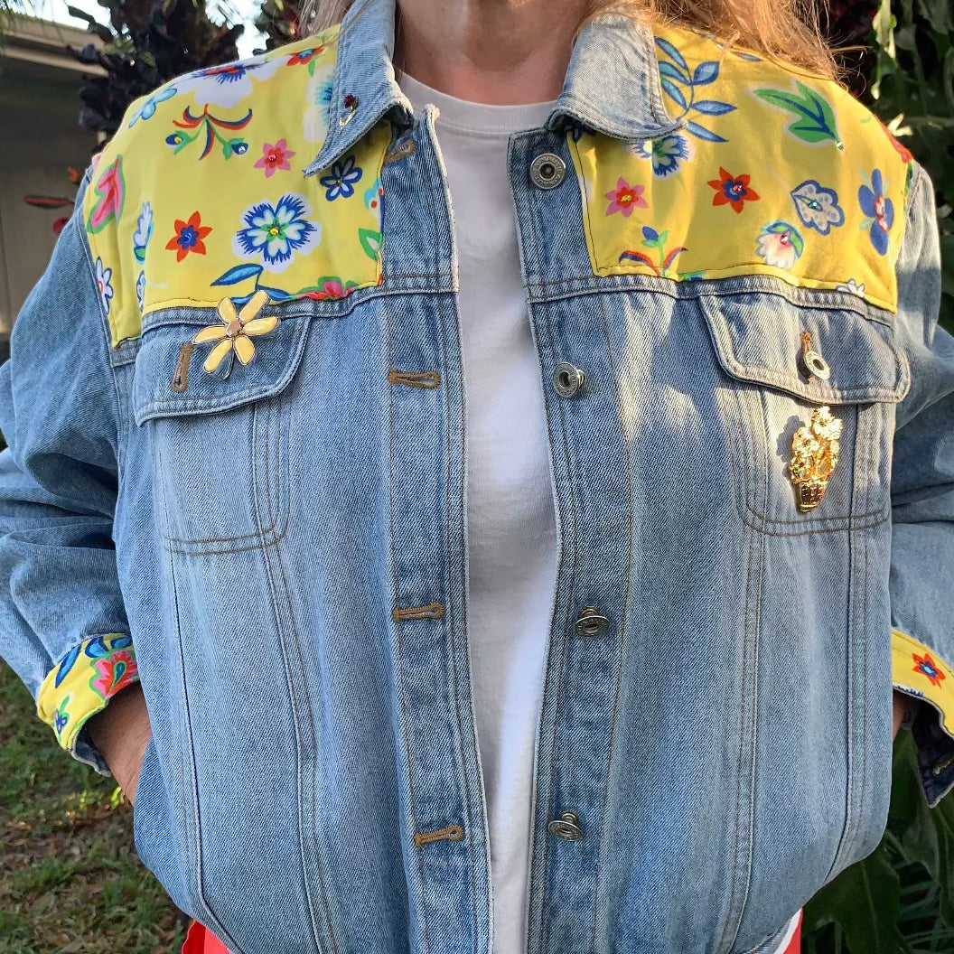 043 Denim Jacket (M)